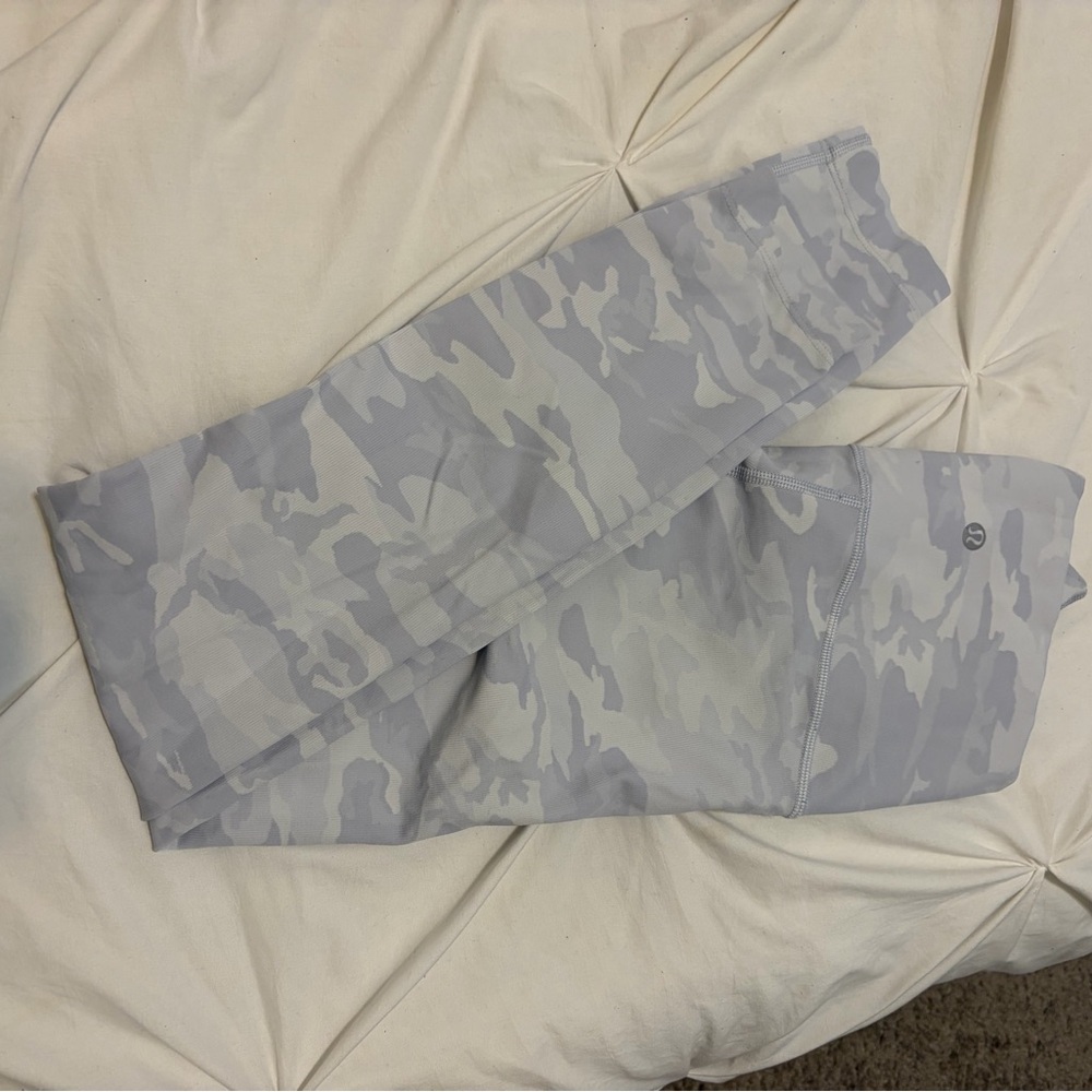 Lululemon camo legging